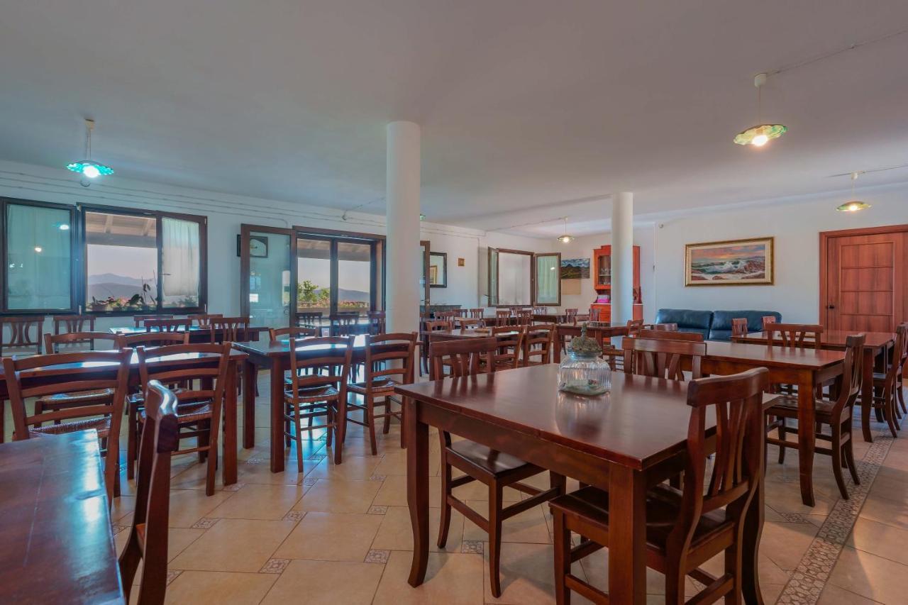 L'Oasi Del Cervo Villa Arbus Ngoại thất bức ảnh